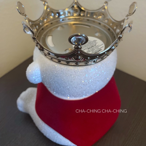 Bath and Body Works Royal Polar Bear Single Wick Pedestal 👑 🕯 - Picture 2 of 3